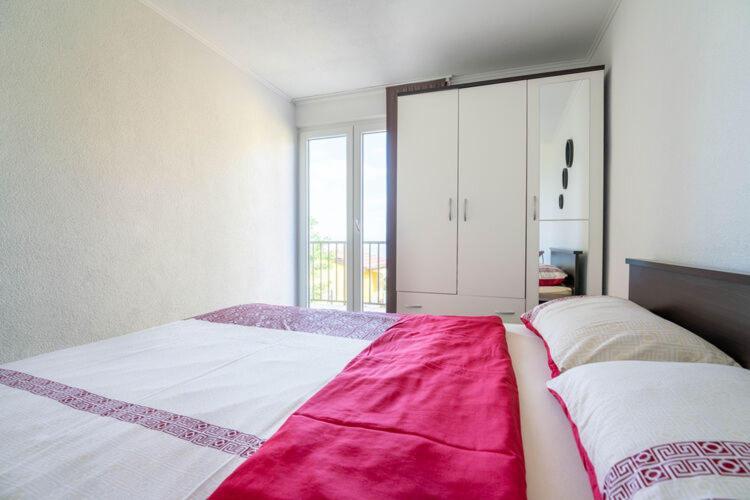 Apartments Nika With Swimming Pool And Beautiful Sea View Dobreć Exterior foto