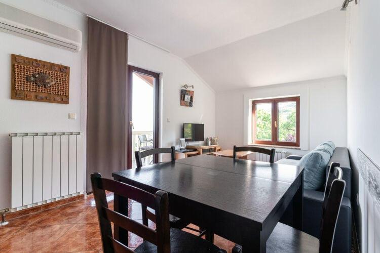Apartments Nika With Swimming Pool And Beautiful Sea View Dobreć Exterior foto