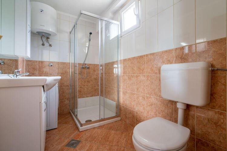 Apartments Nika With Swimming Pool And Beautiful Sea View Dobreć Exterior foto